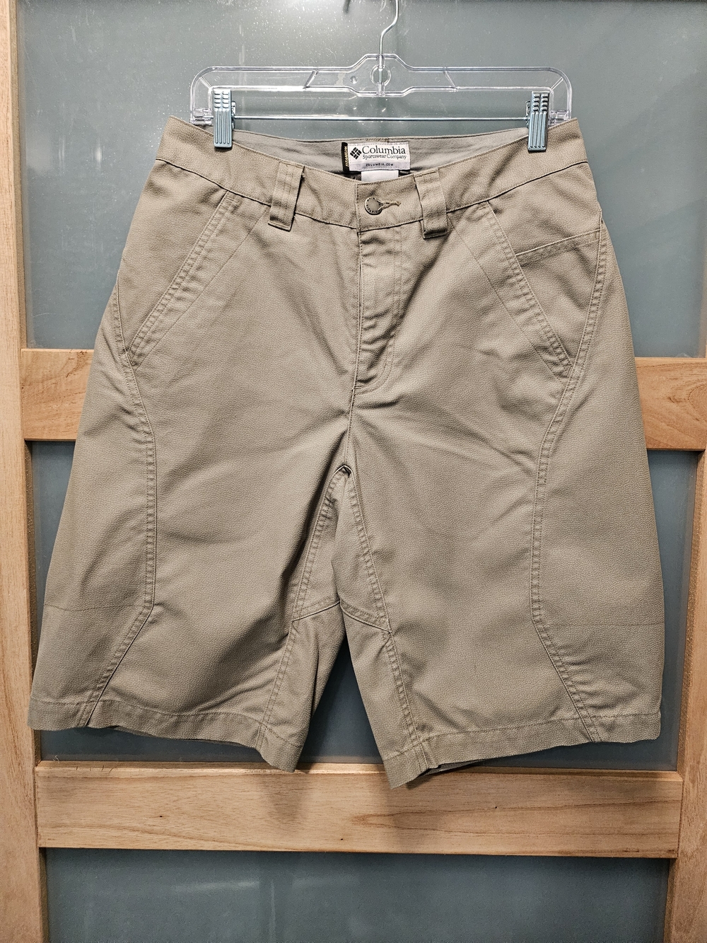 Columbia Men's Titanium Khaki Outdoor Shorts 32
